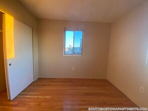 385 Dorchester St in Boston, MA - Building Photo - Building Photo