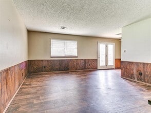 1303 Homeland Ave in Norman, OK - Building Photo - Building Photo