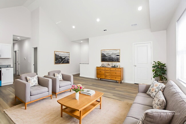 property at 43 N Randolph St