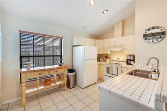 878 Meadowland Dr in Naples, FL - Building Photo - Building Photo