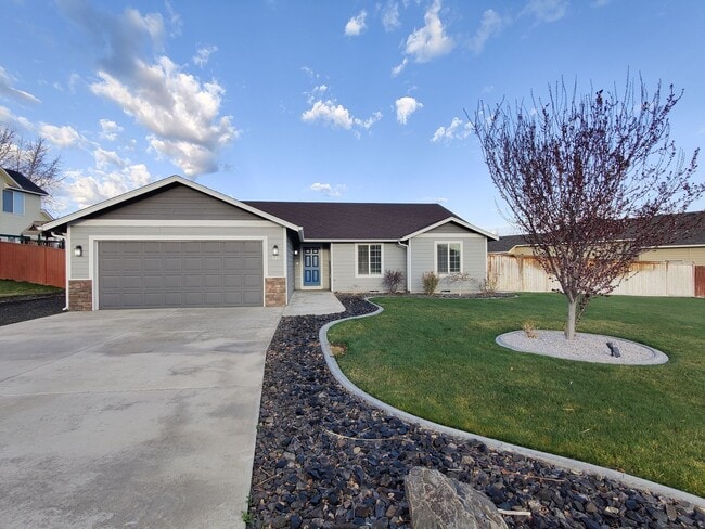 property at 603 Hilltop View St
