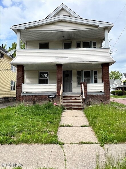 property at 12029 Griffing Ave