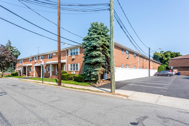 75-79 Church St in Lodi, NJ - Building Photo - Building Photo