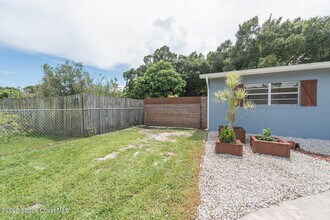 3235 Alice St in Melbourne, FL - Building Photo - Building Photo