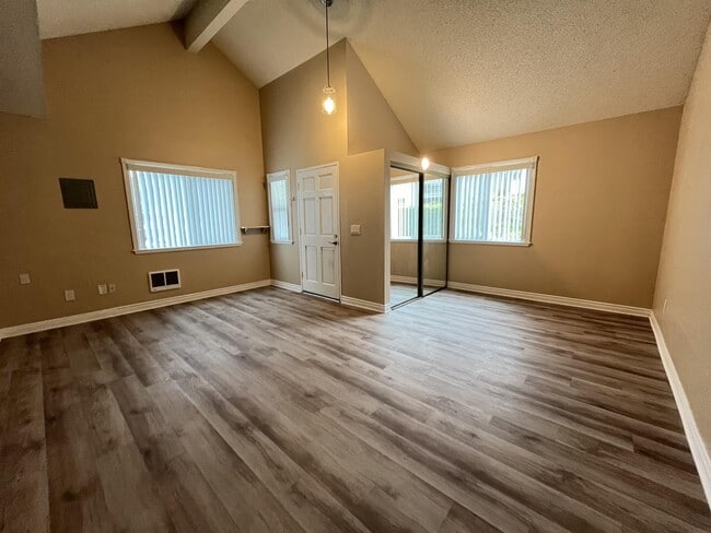 2924 Luciernaga St in Carlsbad, CA - Building Photo - Building Photo