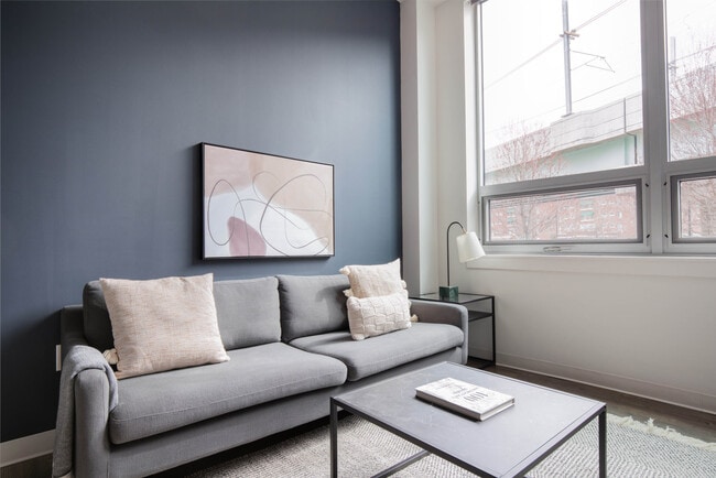 property at 5 Glassworks Ave