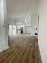 7610 Westwood Dr, Unit 126 in Tamarac, FL - Building Photo - Building Photo