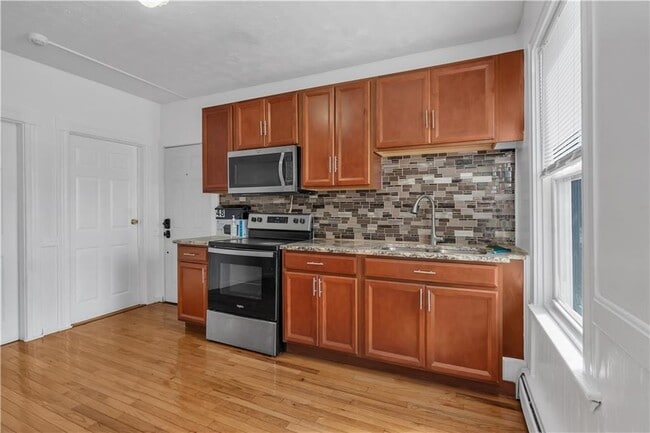 48 Kenwood St in Providence, RI - Building Photo - Building Photo