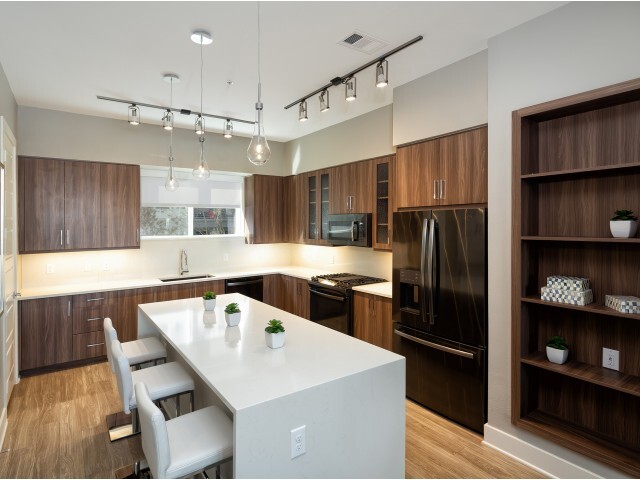 AMLI South Shore in Austin, TX - Foto de edificio