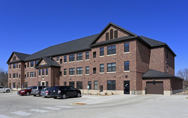 Linden Grove Veteran Apartments in St. Cloud, MN - Building Photo - Building Photo