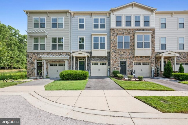 property at 220 Tanner Ln