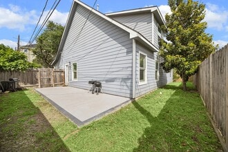 3506 Garrow St in Houston, TX - Building Photo - Building Photo