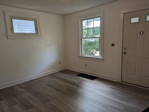 1228 Gilbert St in Columbus, OH - Building Photo - Building Photo