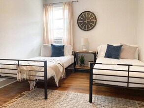 905 Hill St, Unit ID1397977P in Bristol, TN - Building Photo - Building Photo