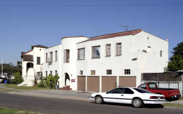 1072 Leonard Ave in Los Angeles, CA - Building Photo - Building Photo