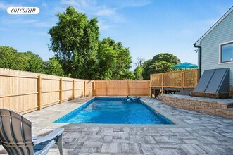 11 Lawrence Ave in Hampton Bays, NY - Building Photo - Building Photo