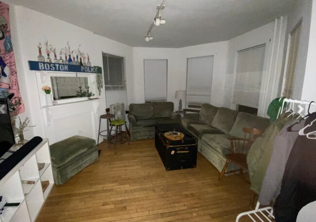 14 Parker Hill Ave, Unit 10-1 in Boston, MA - Foto de edificio - Building Photo