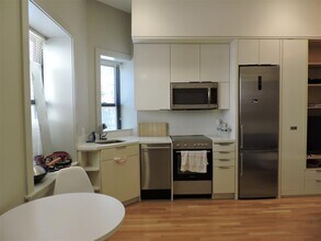 139 Mount Auburn St, Unit 3 in Cambridge, MA - Building Photo - Building Photo