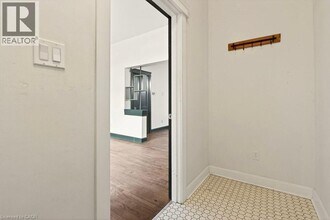 285 Mary St in Hamilton, ON - Building Photo - Building Photo