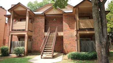 Stadium West Apartments in Arlington, TX - Building Photo - Building Photo