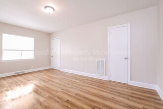 208 E Geer St in Durham, NC - Building Photo - Building Photo