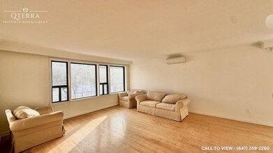 232 Lawrence Av W in Toronto, ON - Building Photo - Building Photo