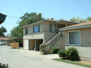 2109-2119 Buena Vista in Bakersfield, CA - Building Photo - Building Photo