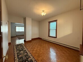 25 Putnam St in Somerville, MA - Building Photo - Building Photo