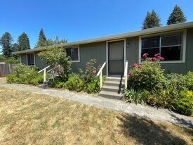 14761 Marys Ln in Guerneville, CA - Building Photo