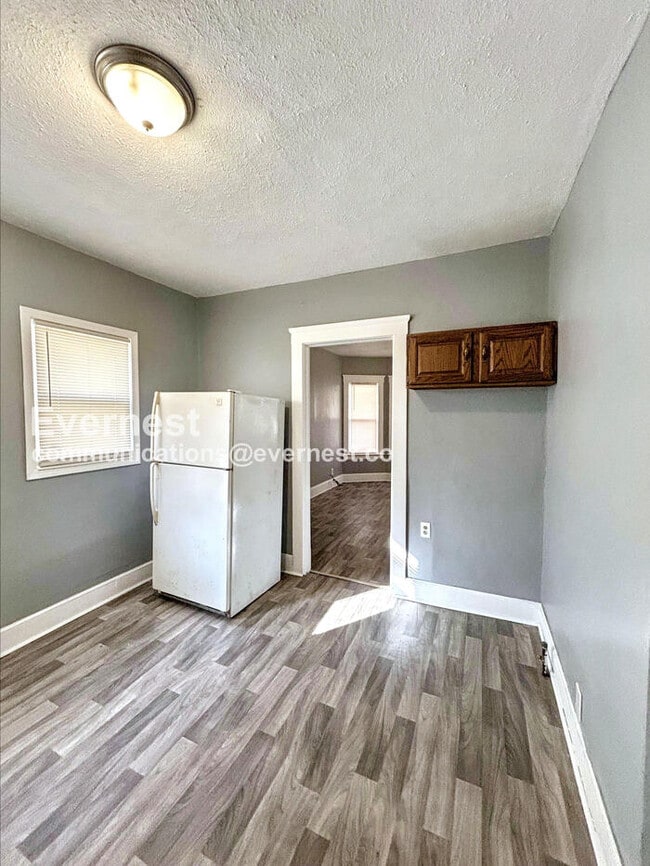 3443 Regent Rd in Cleveland, OH - Foto de edificio - Building Photo