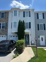 91 Fuzzy Tail Dr in Ranson, WV - Building Photo