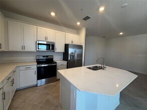 17565 Opal Sand Dr, Unit 308 in Venice, FL - Building Photo - Building Photo