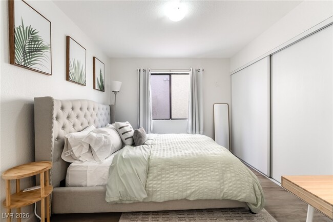 property at 2717 Lovington Dr