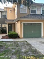 8550 Argyle Business Loop in Jacksonville, FL - Building Photo