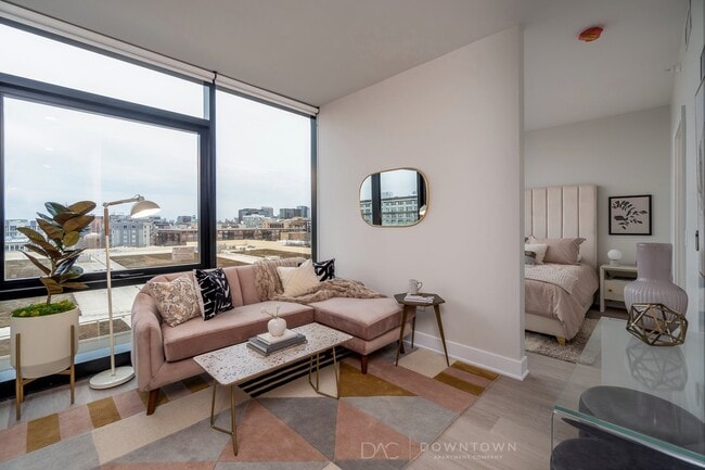 property at 1143 W Van Buren St