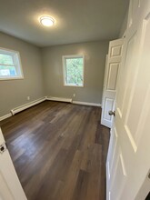 11 RiverBend Dr in Newport, NH - Foto de edificio - Building Photo
