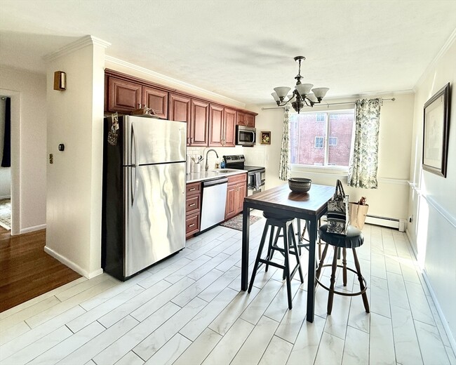 9 Endicott St in Norwood, MA - Building Photo - Building Photo