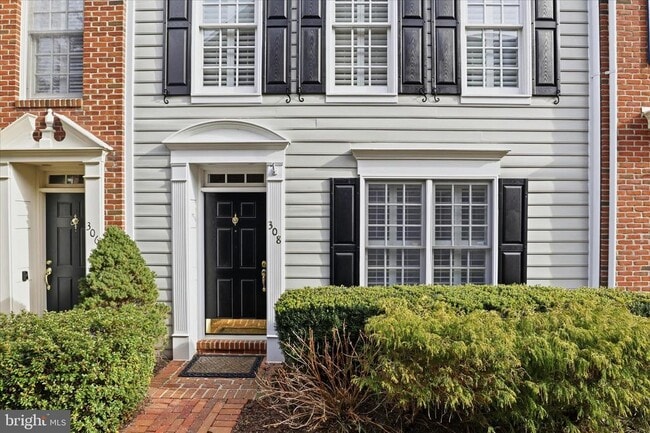 property at 308 S Fayette St