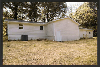 206 Donald Alexander Rd in Cleveland, GA - Building Photo - Building Photo