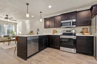 Chestnut Ridge in Brandon, SD - Building Photo - Building Photo