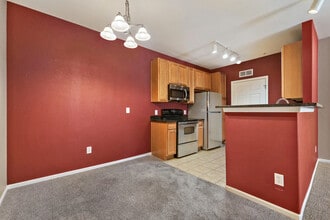 3000 Blue Sky Cir, Unit 3000 Blue Sky Cir. #11-204 in Erie, CO - Building Photo - Building Photo