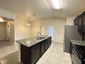 6903 Corral Dr in Midland, TX - Building Photo - Building Photo