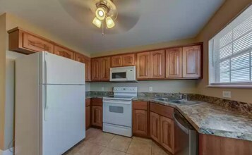 1016 15th St, Unit 1A in Mexico Beach, FL - Building Photo - Building Photo