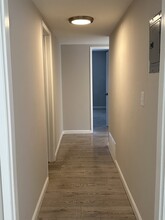 2020 Preuss Rd, Unit 105 in Los Angeles, CA - Building Photo - Building Photo