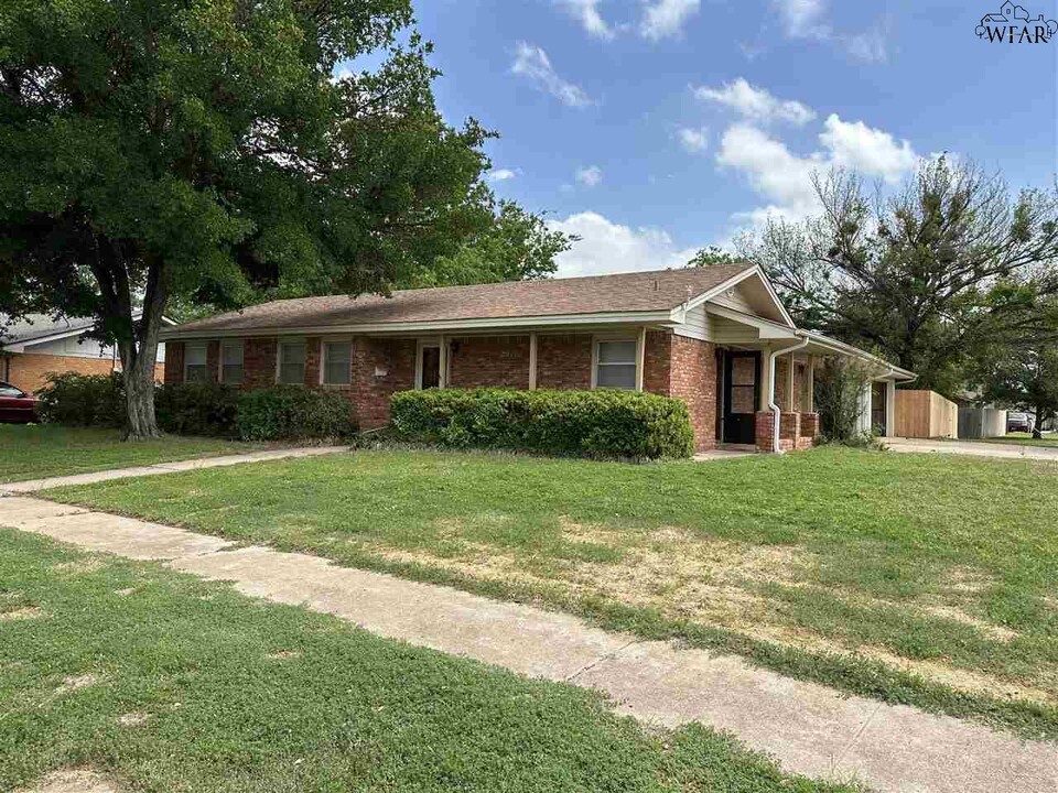 4517 Lockwood Dr in Wichita Falls, TX - Building Photo