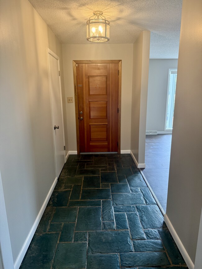 928 Roderick Rd in Knoxville, TN - Building Photo - Building Photo