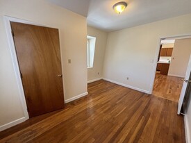 1213 Adams St, Unit 1 in Boston, MA - Building Photo - Building Photo