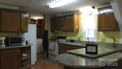 11208 Harrisburg Rd in Fort Mill, SC - Building Photo - Building Photo