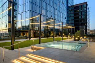 1900 Broadway in Oakland, CA - Building Photo