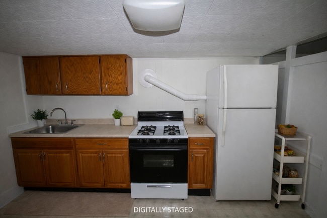 138 Bridge Rd in Salisbury, MA - Foto de edificio - Building Photo